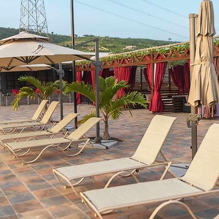 Birekuso The Platinum Bay Hotel מראה חיצוני תמונה