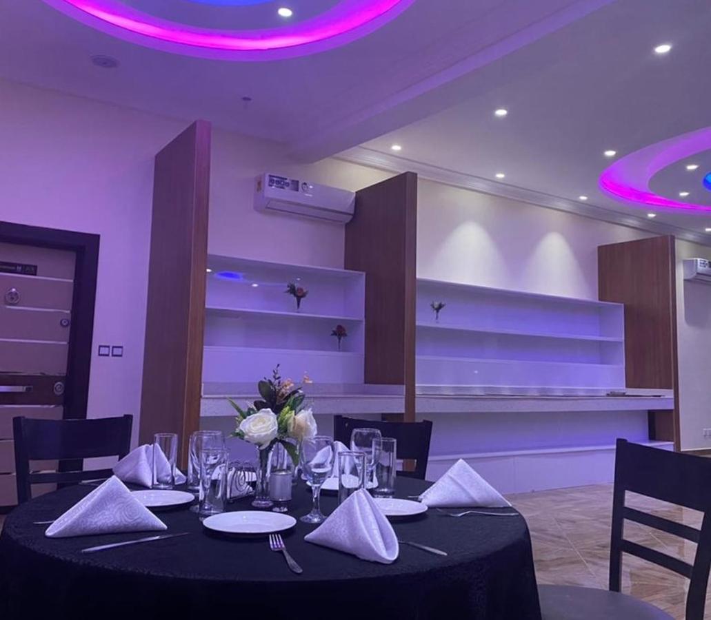 Birekuso The Platinum Bay Hotel מראה חיצוני תמונה