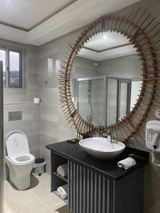 Birekuso The Platinum Bay Hotel מראה חיצוני תמונה
